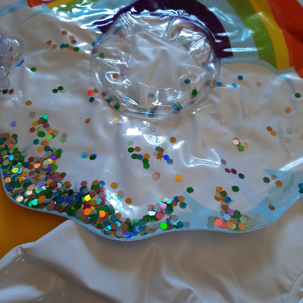 🆕️ Set of Three Drink Floaties - Picture 9 of 9